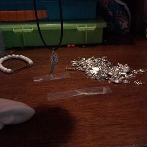 Cute angel wing necklace